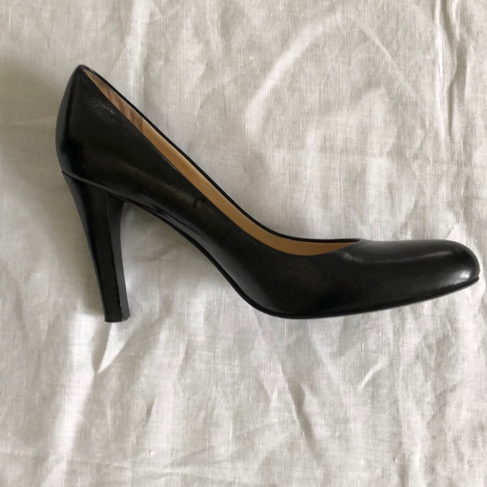 Ralph Lauren Black Leather Pumps